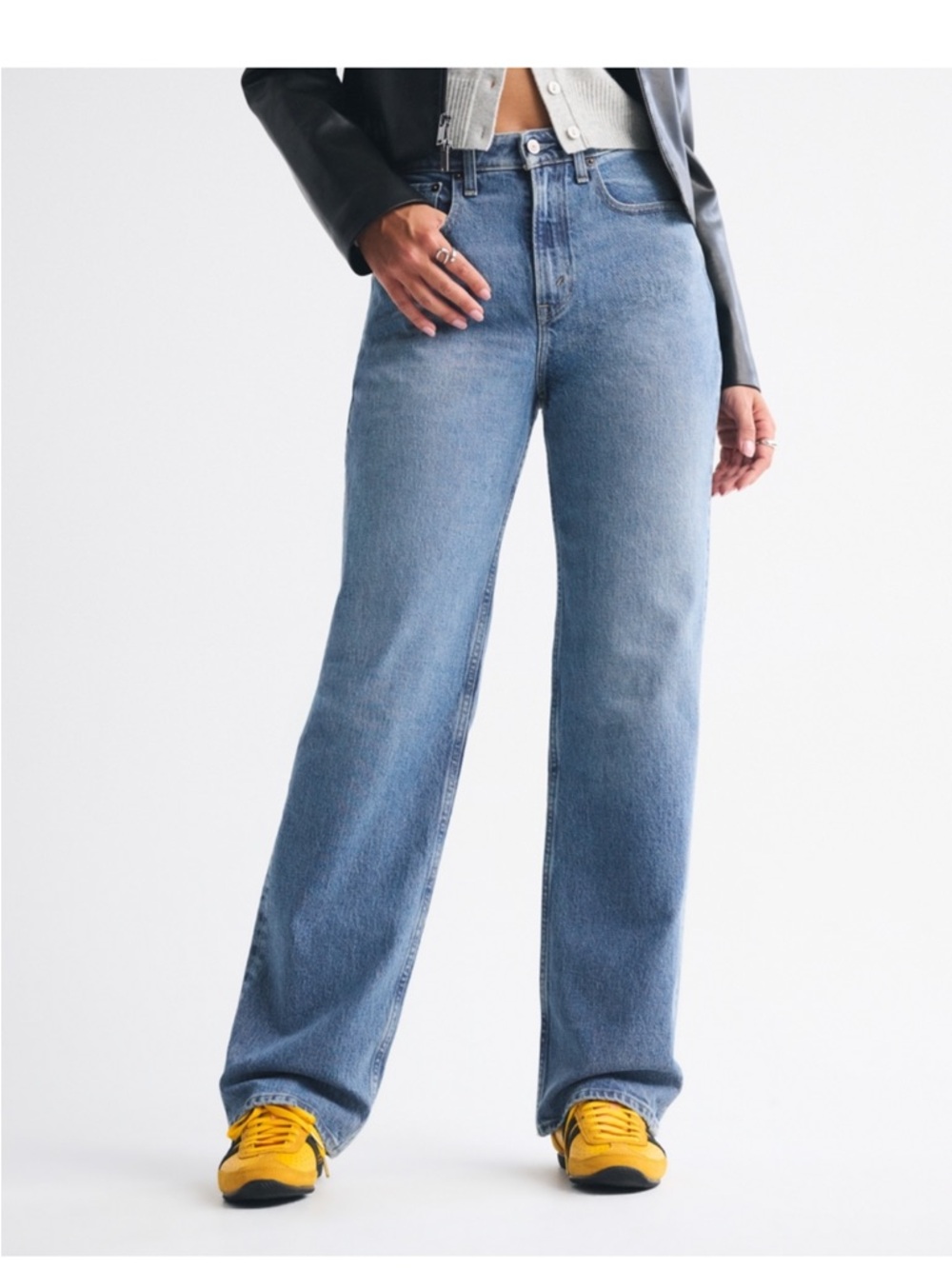 Abercrombie & Fitch High-Rise Straight-Leg Jeans in Light Blue Wash